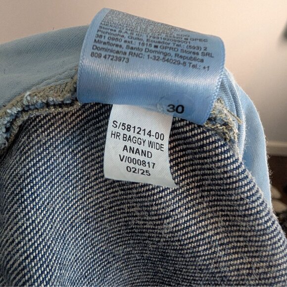 NWT Old Navy High-Waisted Baggy Wide-Leg Jeans Medium Wash - 16 - Picture 7 of 8